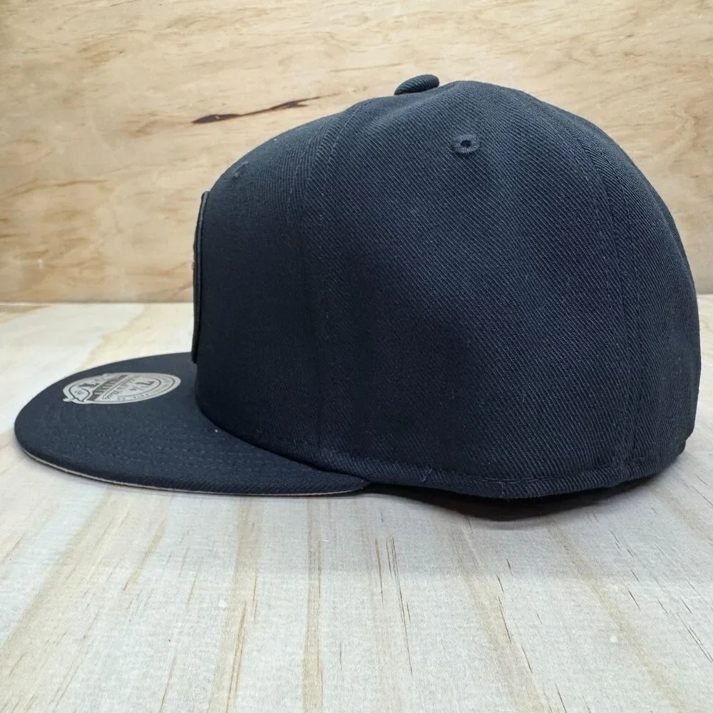 NEW Buffalo Sabres Mitchell Ness Liberty Fitted Cap Hat All Black Sz 7 1/4